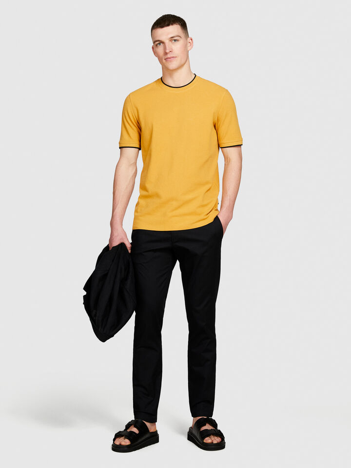 Clashing t-shirt - men's short sleeve t-shirts - Mustard | Sisley image number 1